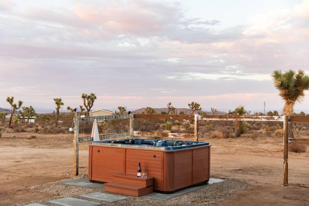 Cryptic Cabin-Tranquil Bohemian Getaway W/Hot Tub Yucca Valley Εξωτερικό φωτογραφία