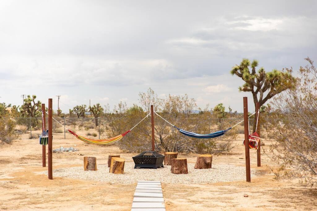 Cryptic Cabin-Tranquil Bohemian Getaway W/Hot Tub Yucca Valley Εξωτερικό φωτογραφία