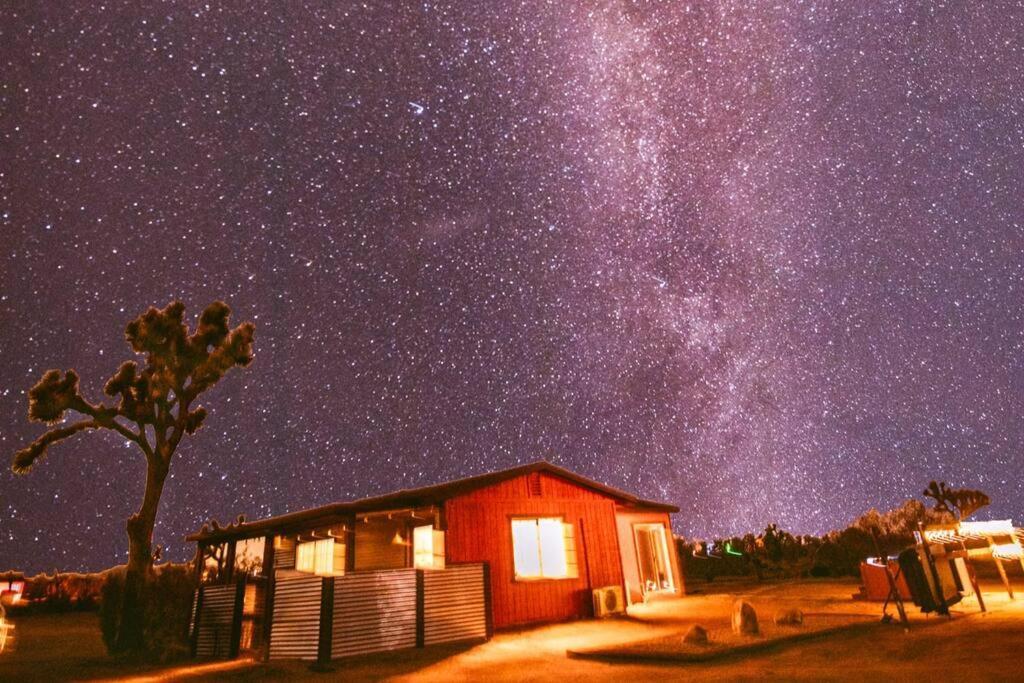 Cryptic Cabin-Tranquil Bohemian Getaway W/Hot Tub Yucca Valley Εξωτερικό φωτογραφία