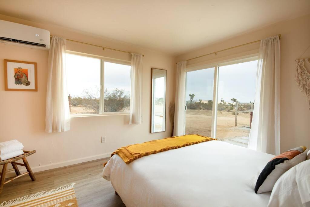 Cryptic Cabin-Tranquil Bohemian Getaway W/Hot Tub Yucca Valley Εξωτερικό φωτογραφία